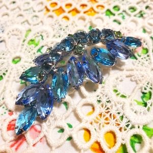 Vintage Domed D&E JULIANNA Blue Green Navette Rhinestone Brooch
